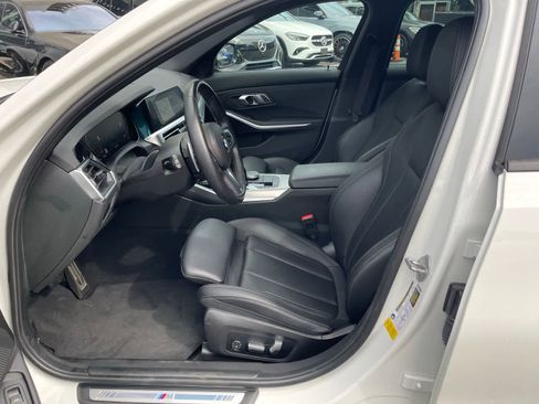 Used 2022 BMW 330i Sedan w/ M Sport Package image 7