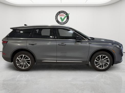 Used 2022 Lincoln Corsair FWD w/ Equipment Group 101A image 5