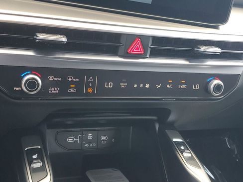 New 2026 Kia Sorento EX w/ EX Premium Package FWD image 18