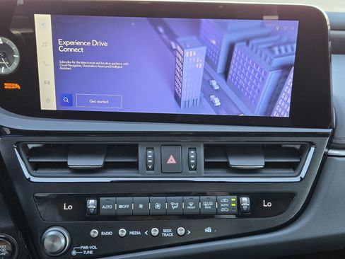 Certified 2025 Lexus ES 350 w/ Premium Package image 25