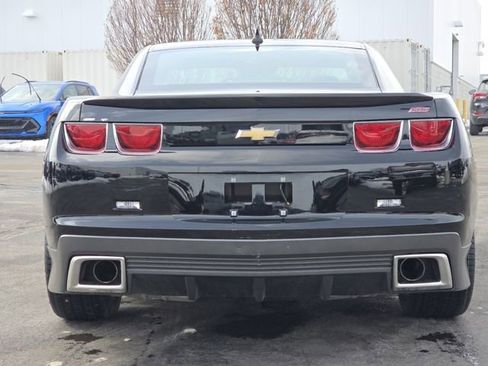 Used 2010 Chevrolet Camaro SS w/ LPO, Ground Effects Package image 16