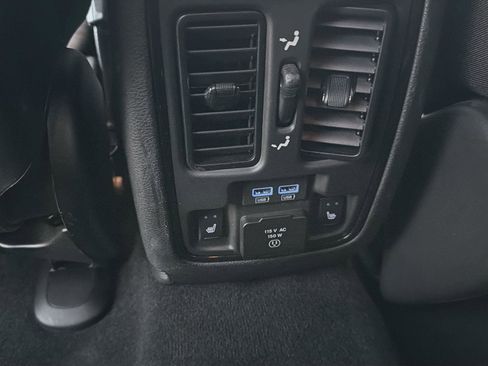 Used 2024 Dodge Durango GT AWD/4WD image 15