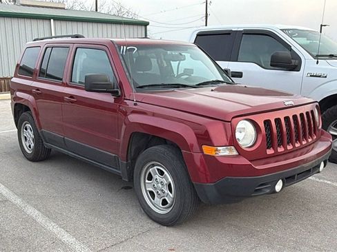 Used 2016 Jeep Patriot Sport w/ Power Value Group image 3