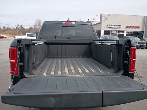 Used 2025 RAM 1500 Limited w/ Trailer Tow Group image 8