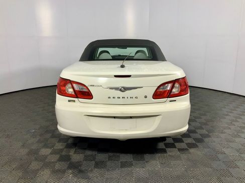 Used 2008 Chrysler Sebring Touring image 10