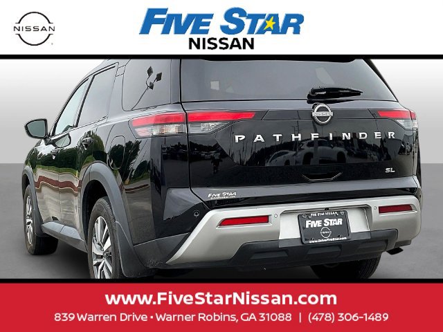 Used 2024 Nissan Pathfinder SL FWD image 5