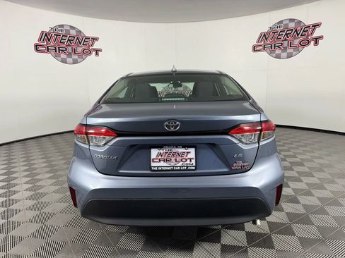Used 2025 Toyota Corolla LE image 6