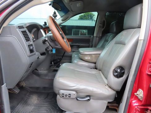 Used 2006 Dodge Ram 2500 Truck Laramie AWD/4WD image 14