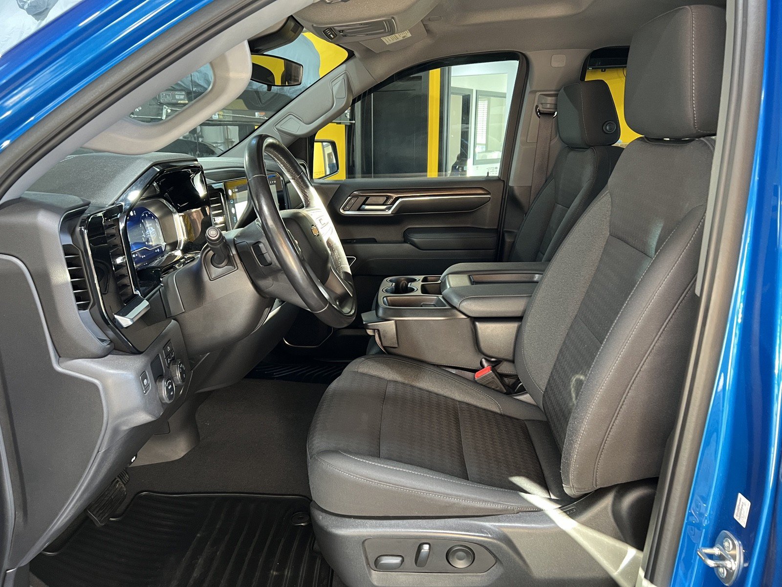 Used 2022 Chevrolet Silverado 1500 LT RWD image 15