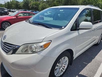 Used 2017 Toyota Sienna XLE w/ XLE Navigation Package