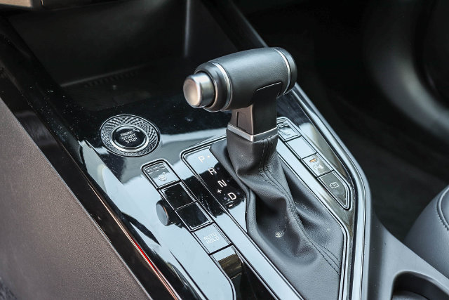 Certified 2025 Kia Niro EX FWD image 20