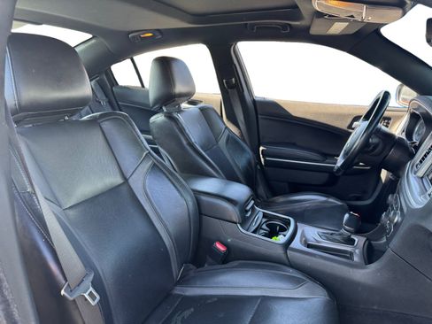 Used 2022 Dodge Charger SXT w/ Leather Interior Group RWD image 14