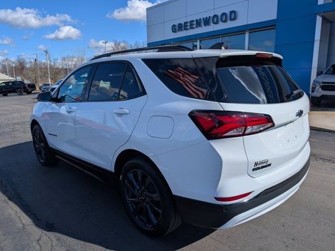 Used 2024 Chevrolet Equinox RS w/ RS Leather Package image 3