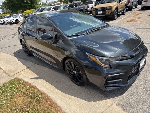 Used 2021 Toyota Corolla SE FWD image 5