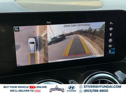 Used 2023 Mercedes-Benz GLB 250 image 4