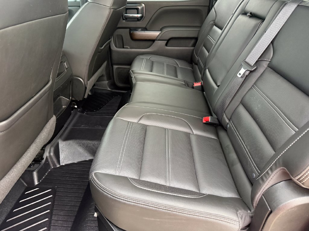 Used 2019 GMC Sierra 2500 Denali w/ Duramax Plus Package AWD/4WD image 20