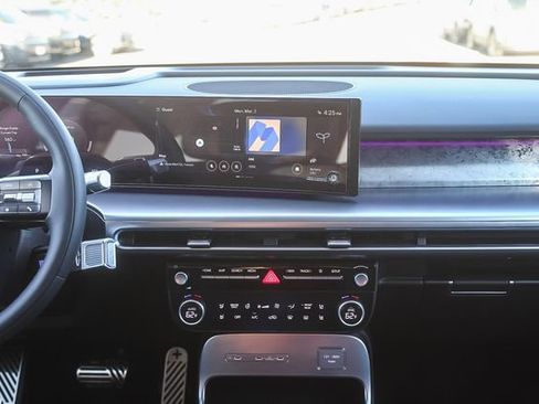 New 2026 Hyundai Ioniq 9 Calligraphy image 14