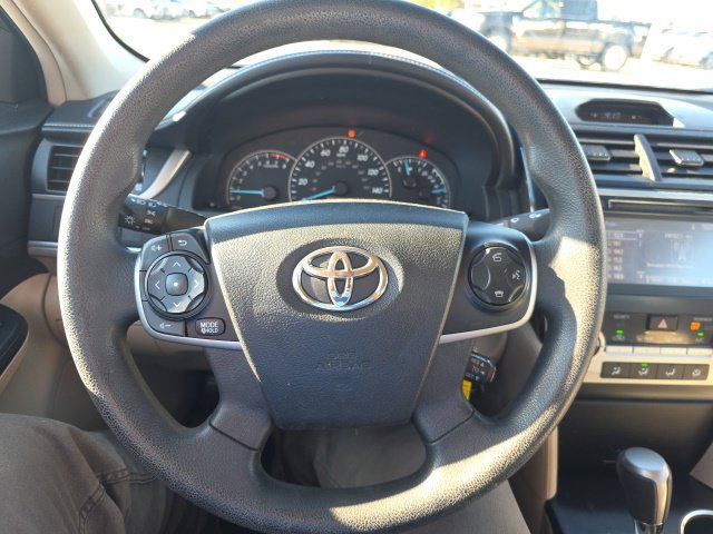 Used 2014 Toyota Camry FWD image 13