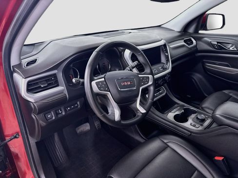 Used 2023 GMC Acadia SLT w/ Technology Package FWD image 11