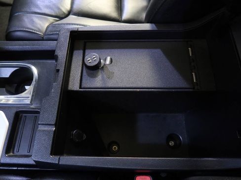 Used 2019 Toyota Tundra Limited image 24