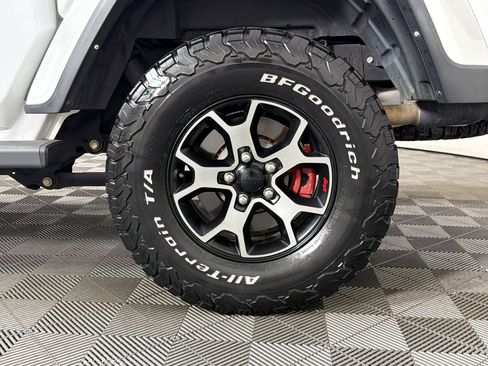 Used 2022 Jeep Gladiator Sport AWD/4WD image 9