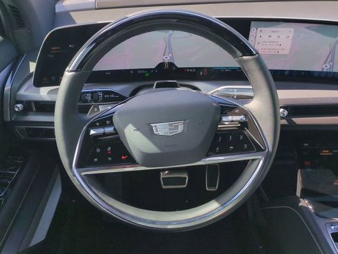 Used 2026 Cadillac Vistiq Sport image 28