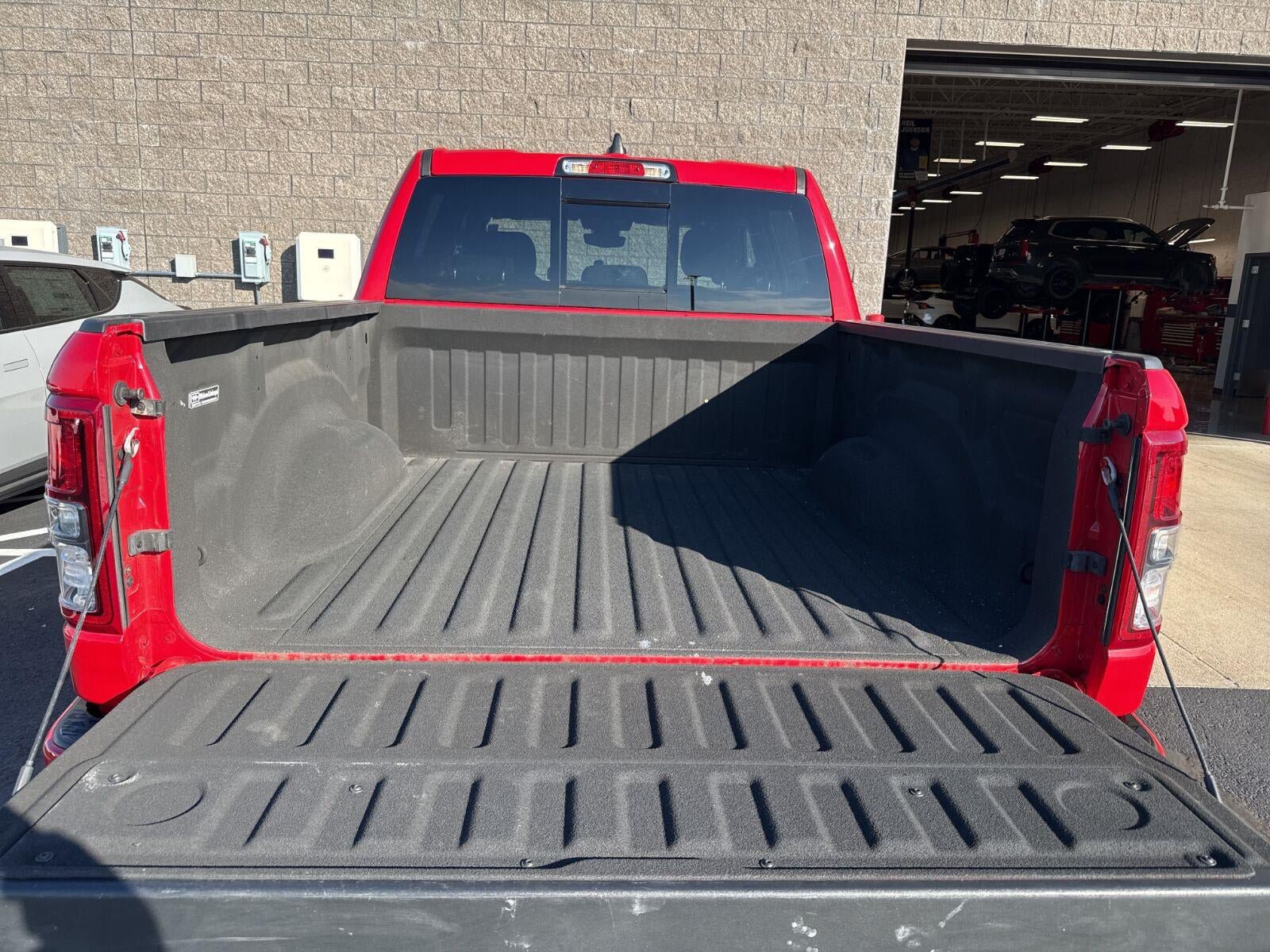 Used 2023 RAM 1500 Big Horn AWD/4WD image 18