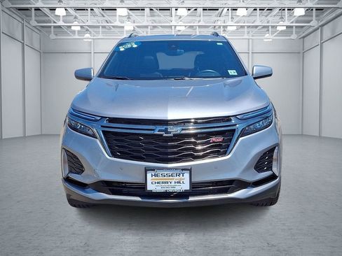 Certified 2023 Chevrolet Equinox RS FWD image 3