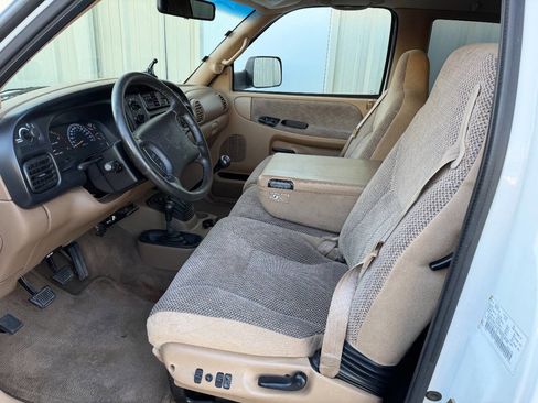 Used 1998 Dodge Ram 2500 Truck SLT LARAMIE 4X4 5spd MANUAL 5. image 2