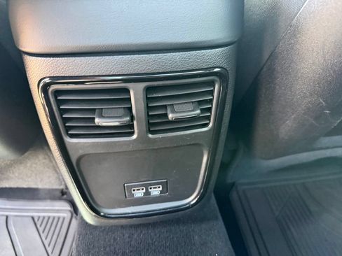 Used 2022 Dodge Charger GT w/ Blacktop Package RWD image 12