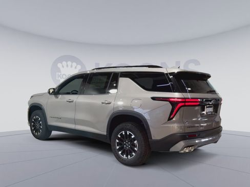 New 2026 Chevrolet Traverse Z71 w/ Enhanced Driving Package image 8