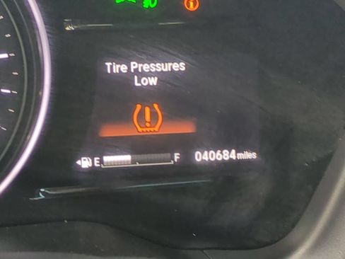 Used 2021 Honda HR-V EX image 12