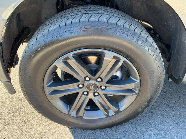 Used 2023 Ford F150 Lariat w/ Max Trailer Tow Package AWD/4WD image 15