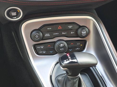 Used 2022 Dodge Challenger R/T Scat Pack RWD image 21