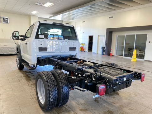 New 2026 Ford F550 4x4 Regular Cab Super Duty image 5