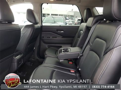 Used 2023 Nissan Pathfinder SL image 26