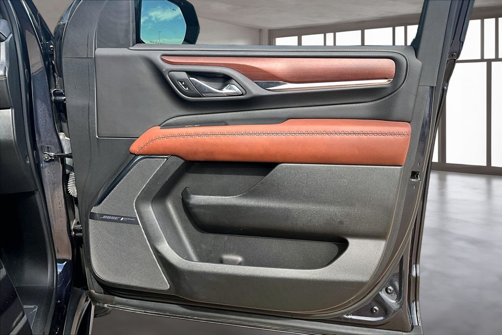 Used 2023 GMC Yukon Denali Ultimate AWD/4WD image 18
