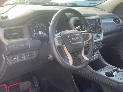 Used 2023 GMC Acadia Denali w/ Denali Ultimate Package AWD/4WD image 10