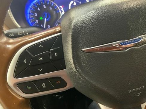 Used 2019 Chrysler Pacifica Limited w/ Tire & Wheel Group image 25