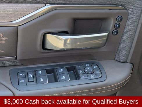 New 2026 RAM 2500 Limited AWD/4WD image 10