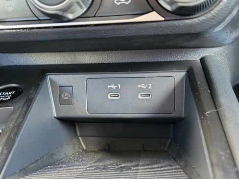 Certified 2025 Nissan Kicks SV w/ Illumination Package FWD image 29