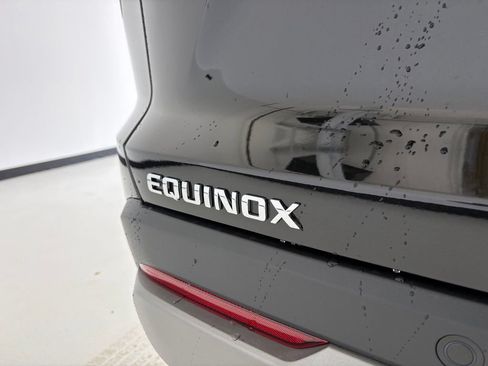 New 2027 Chevrolet Equinox LT w/ LPO, Floor Liner Package FWD image 23