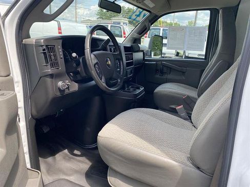 Used 2023 Chevrolet Express 3500 w/ Power Convenience Package RWD image 40