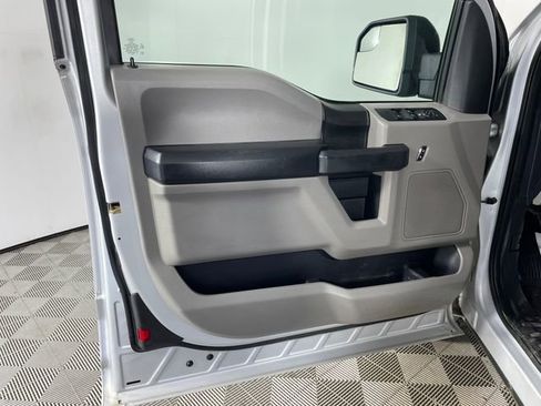 Used 2017 Ford F150 XL w/ Equipment Group 101A Mid AWD/4WD image 16