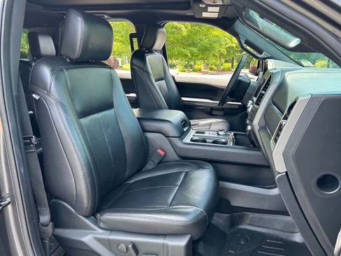 Used 2020 Ford Expedition XLT w/ Equipment Group 202A RWD image 53