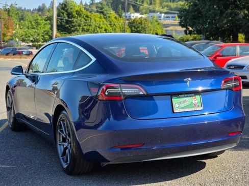 Used 2020 Tesla Model 3 Standard Range Plus image 6