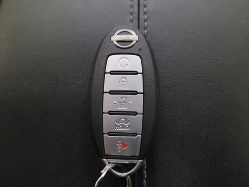 Used 2025 Nissan Altima 2.5 SV FWD image 32