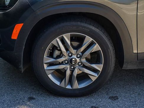 Used 2021 Kia Seltos S image 10