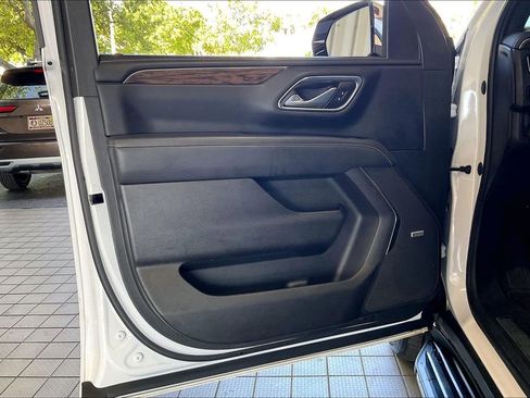 Used 2023 Chevrolet Tahoe Premier image 2