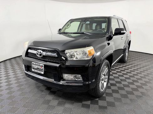 Used 2013 Toyota 4Runner Limited AWD/4WD image 3